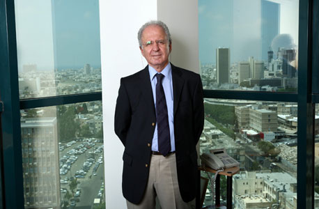 "תספורת של 36% אינה מזכה בשכר טרחה של מיליונים"